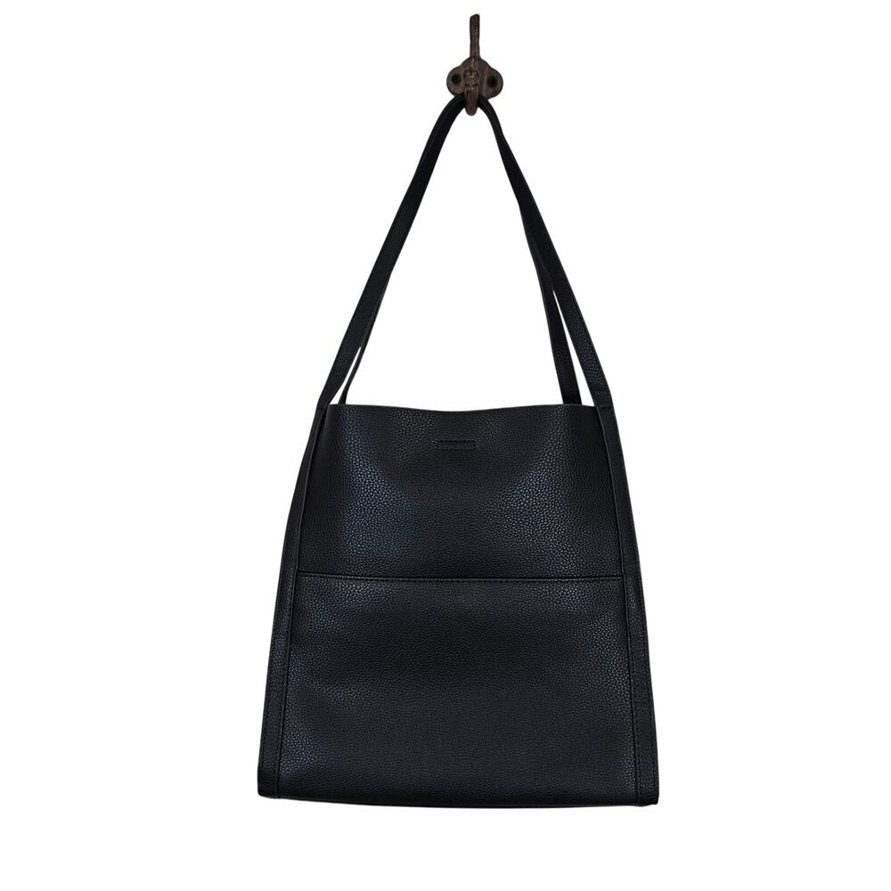 Jing Ping Black Faux Leather Pebbled Handbag